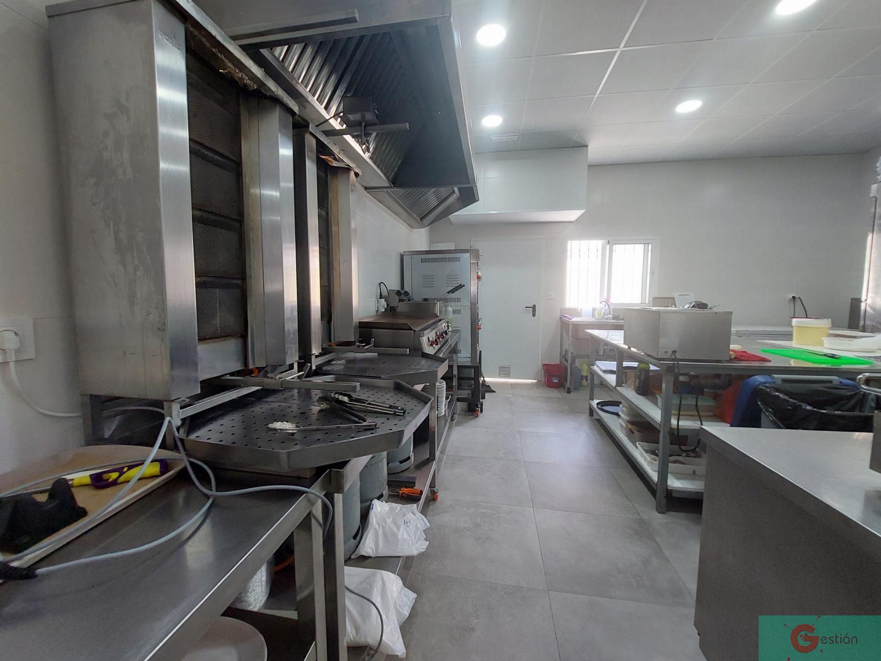 Venta de local comercial en Salobreña