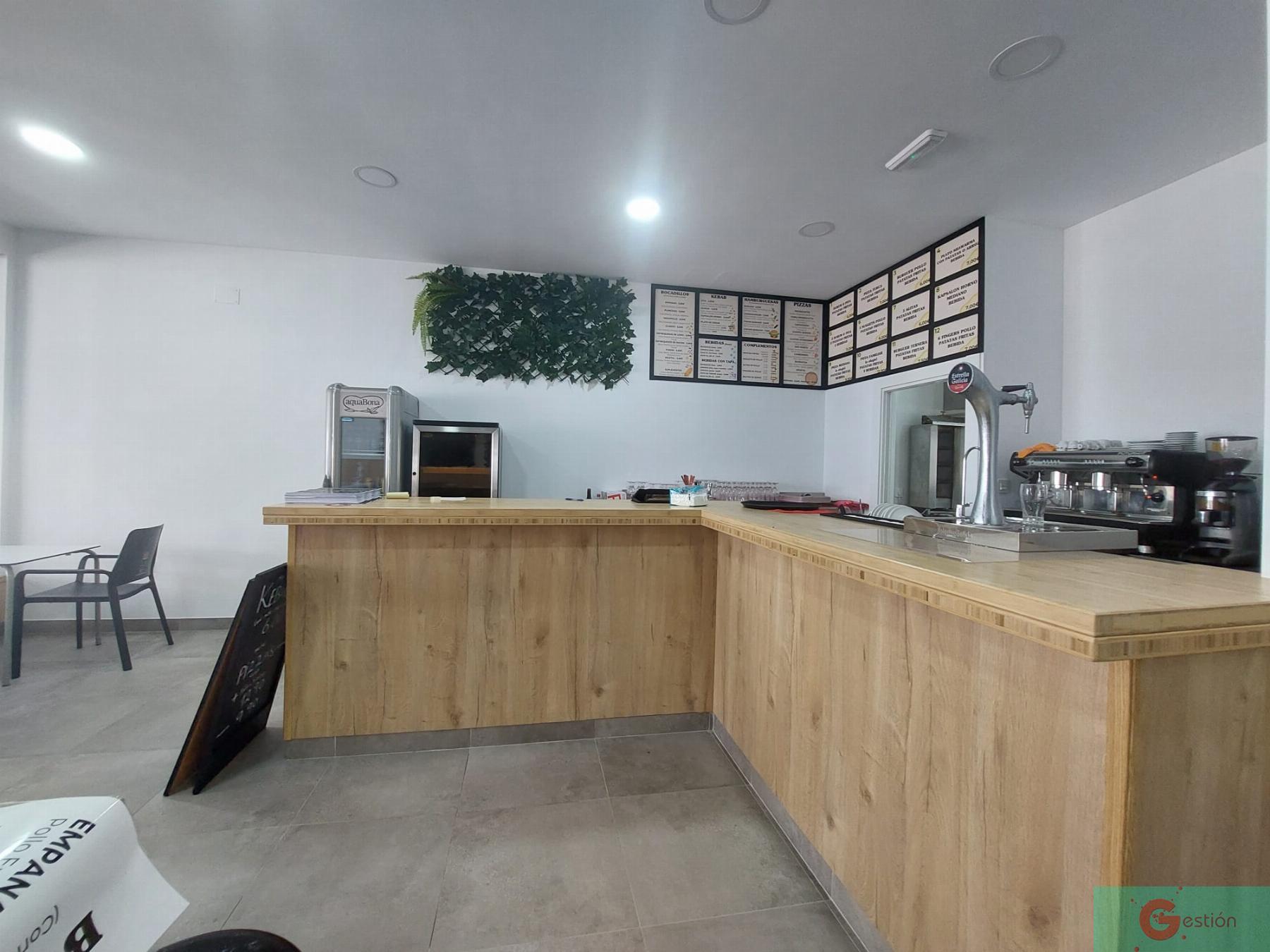 Venta de local comercial en Salobreña