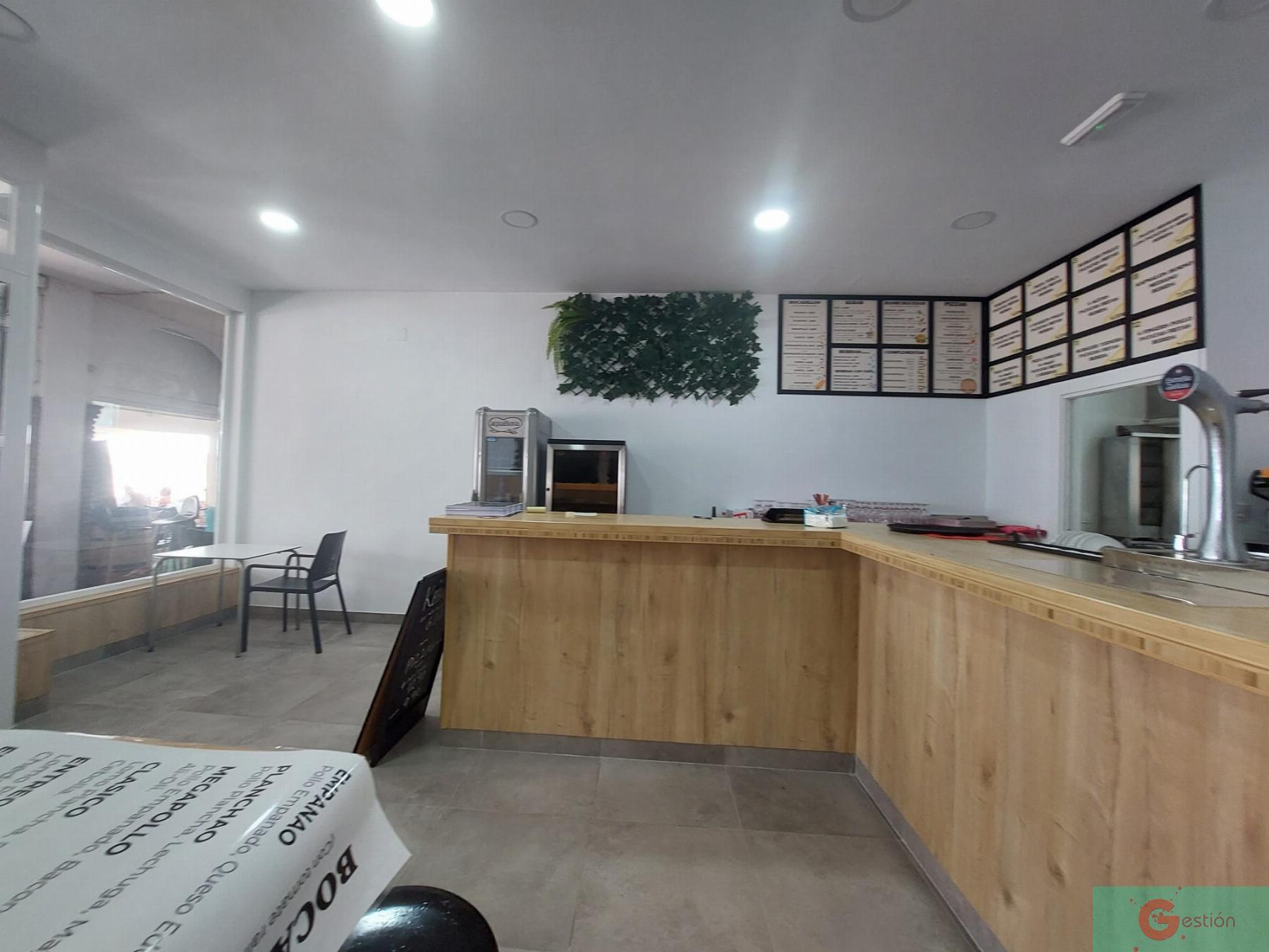 Venta de local comercial en Salobreña