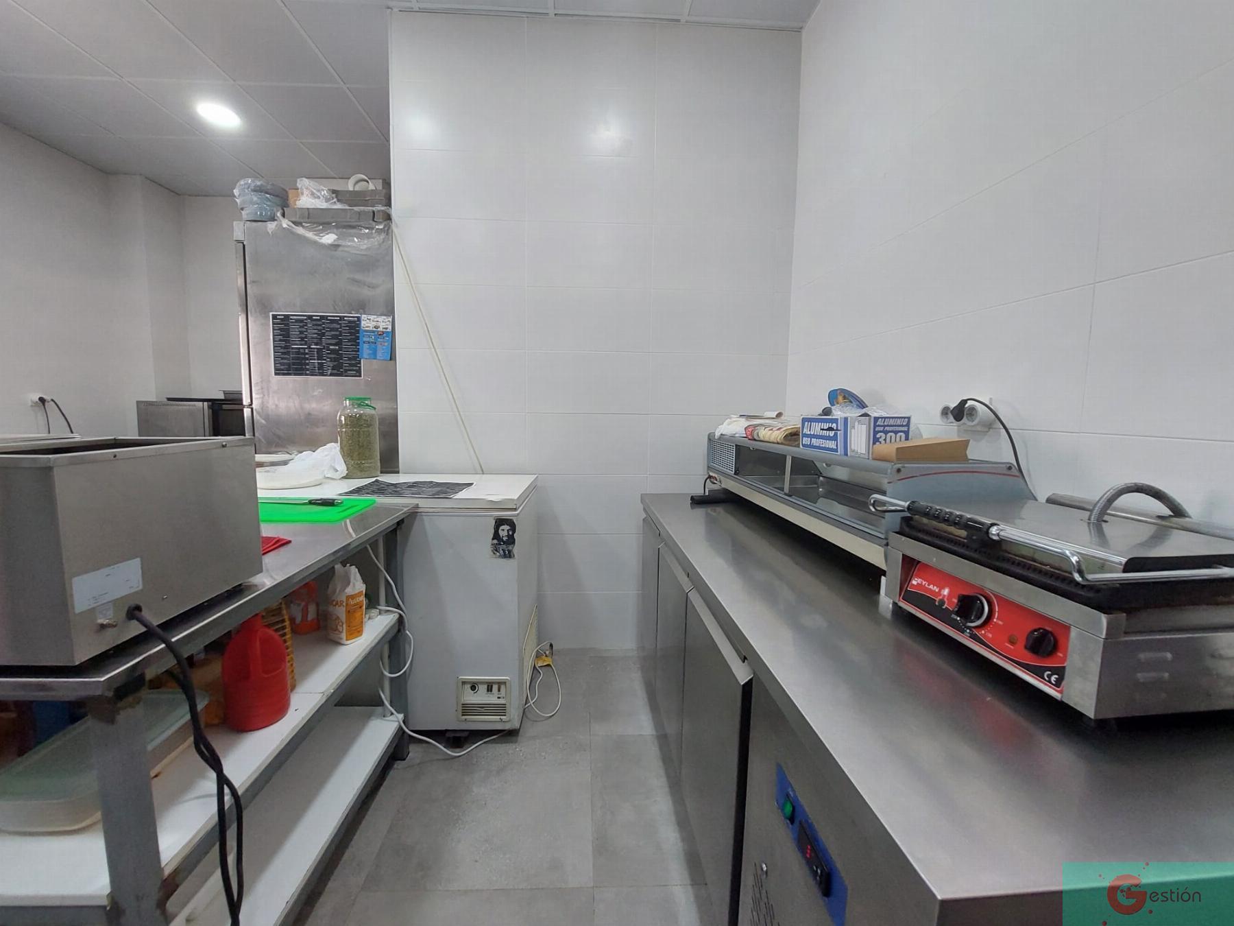 Venta de local comercial en Salobreña