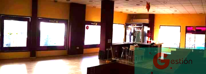 Venta de local comercial en Salobreña