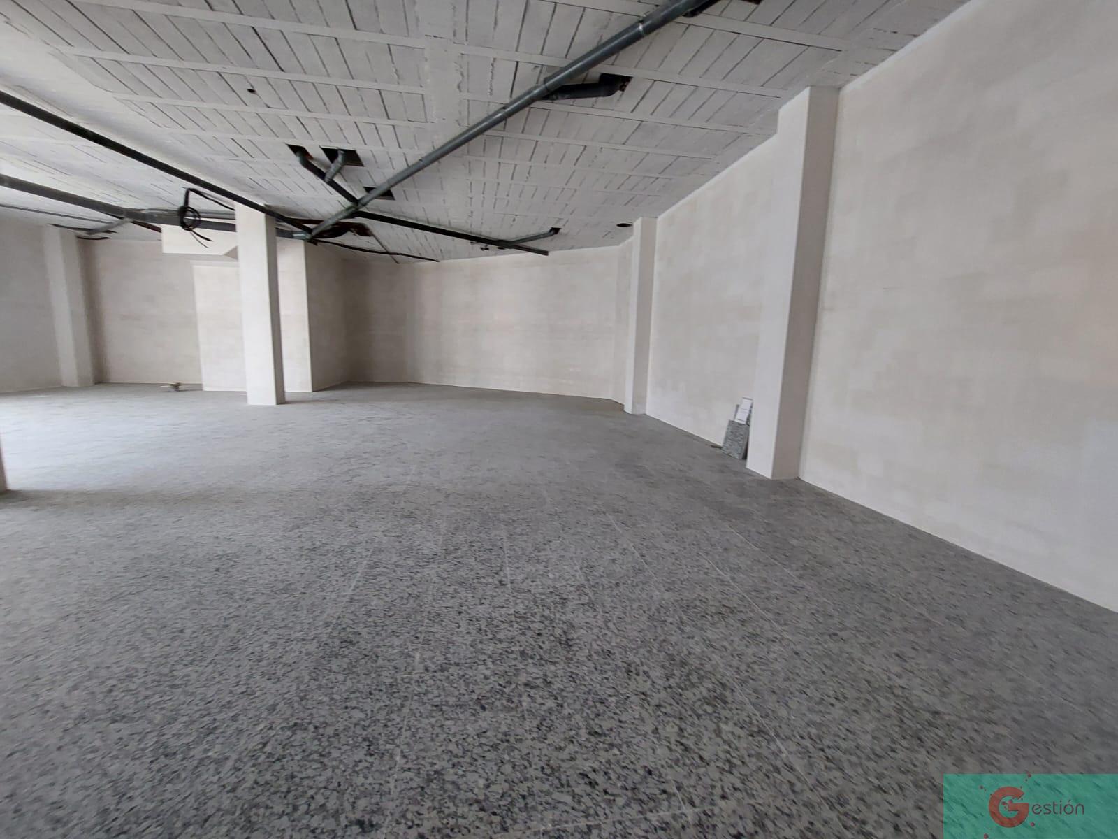 For rent of commercial in Salobreña