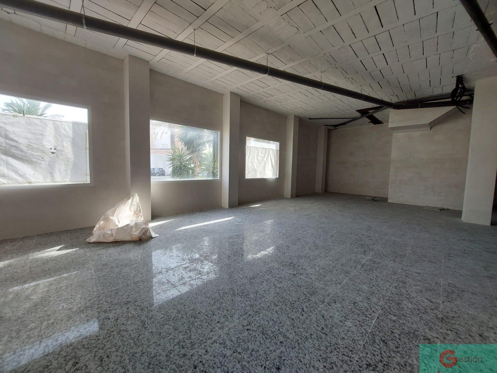 For rent of commercial in Salobreña