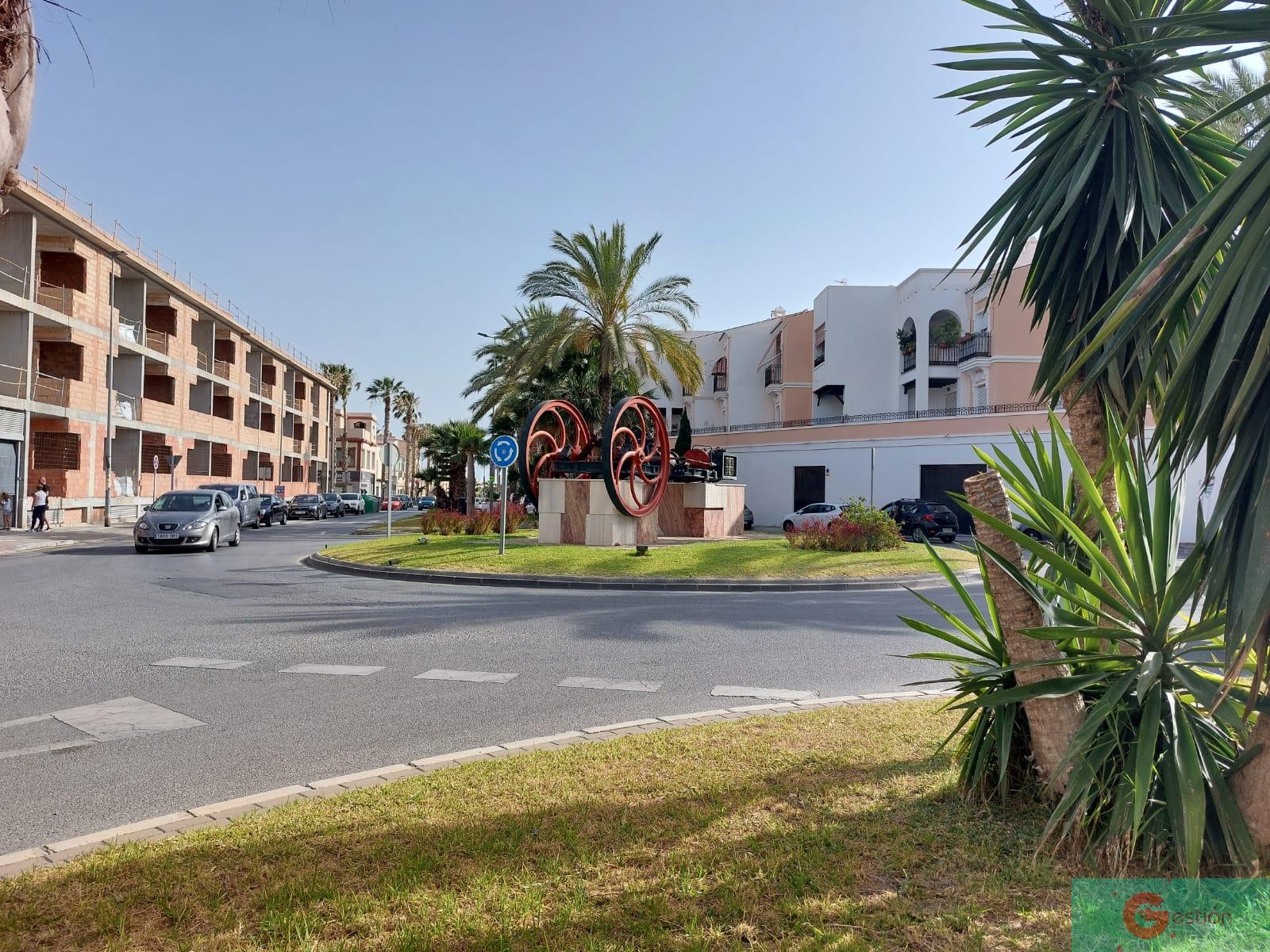 For rent of commercial in Salobreña