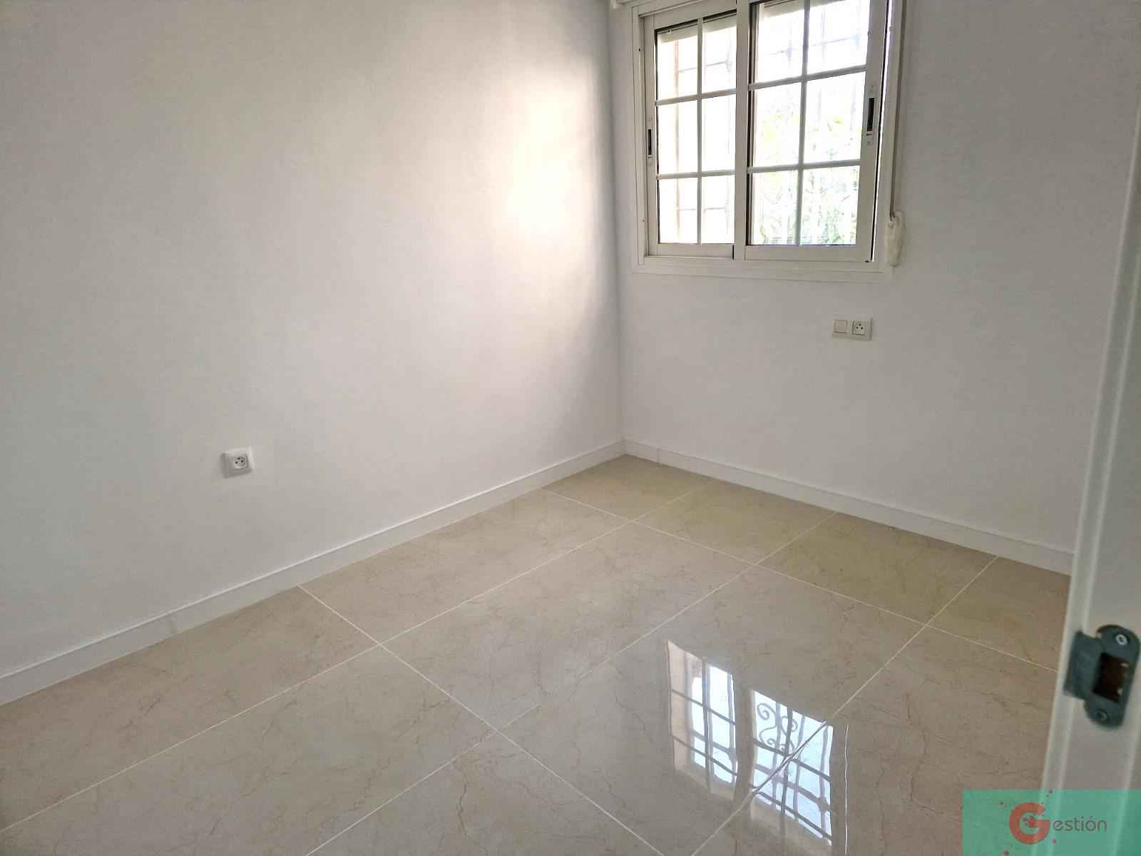 For sale of chalet in Salobreña