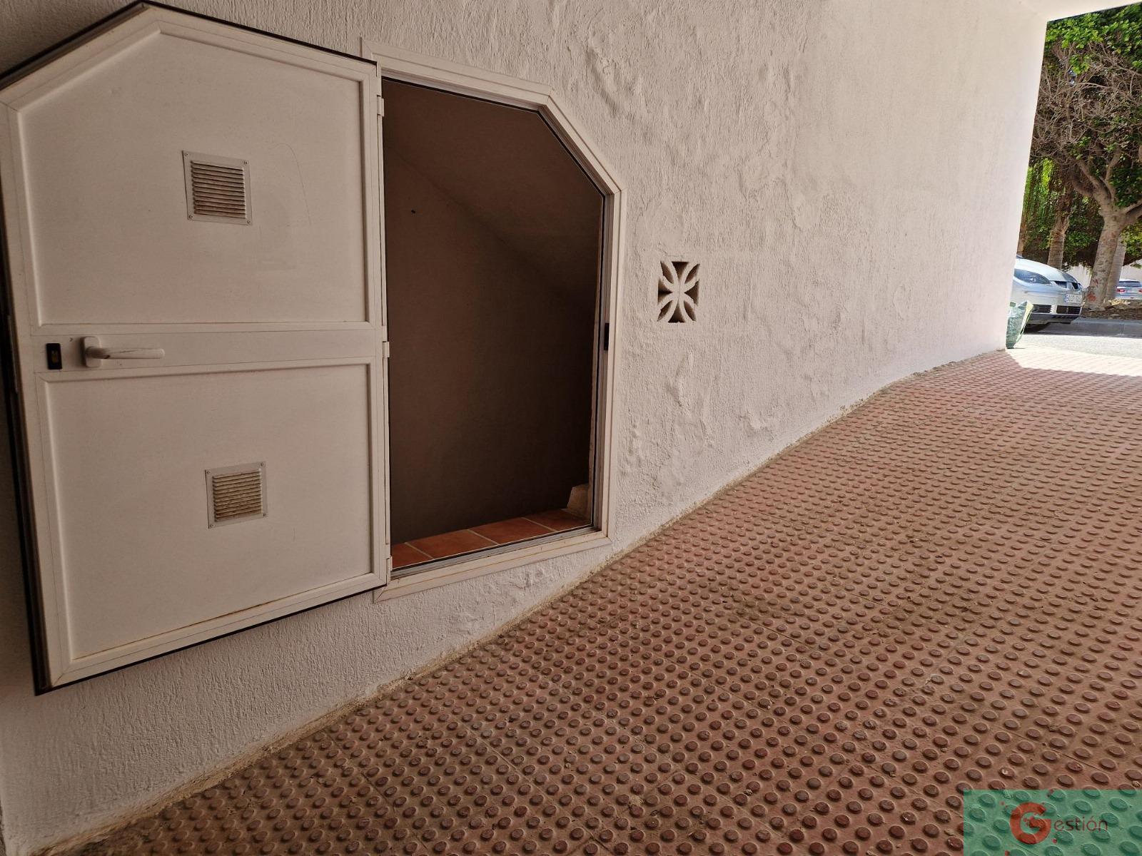 For sale of chalet in Salobreña