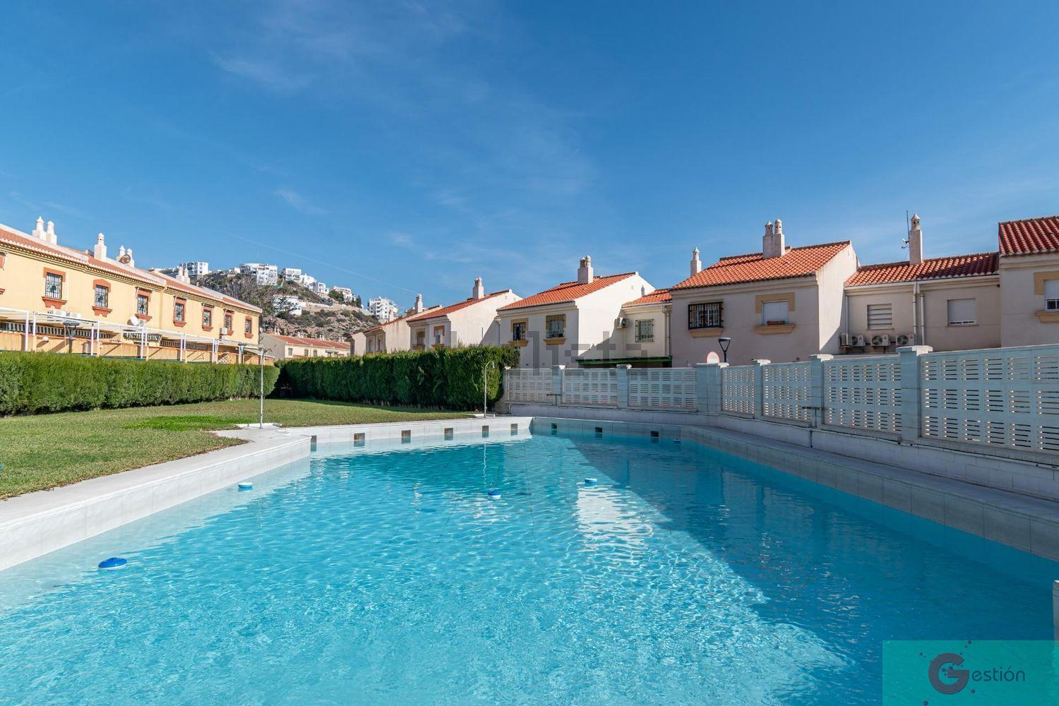 For sale of chalet in Salobreña