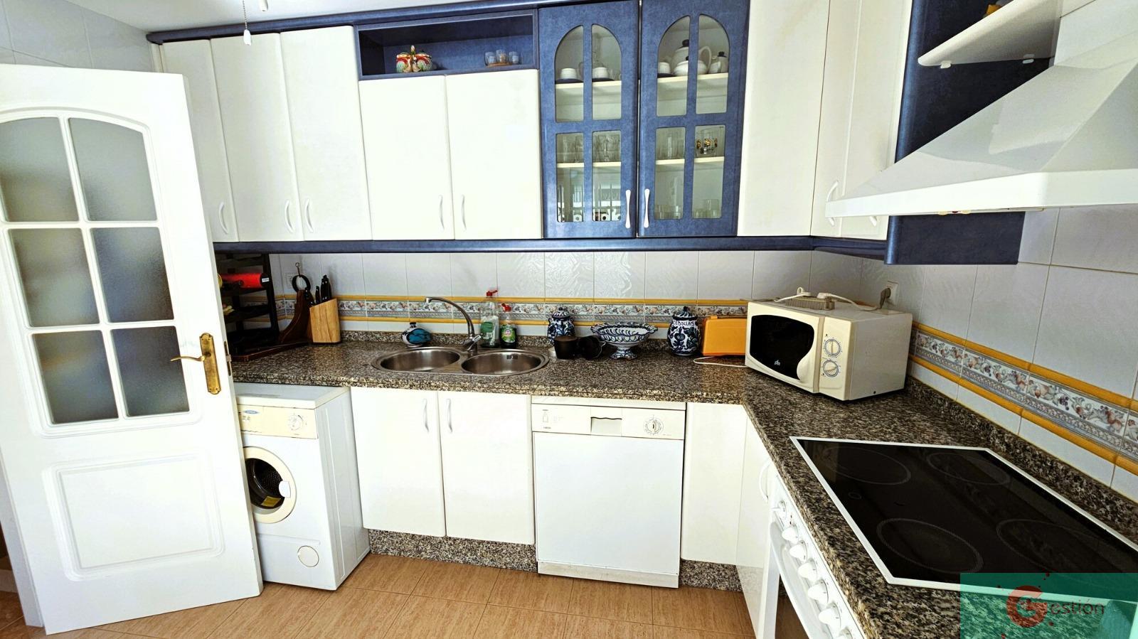 For sale of chalet in Salobreña