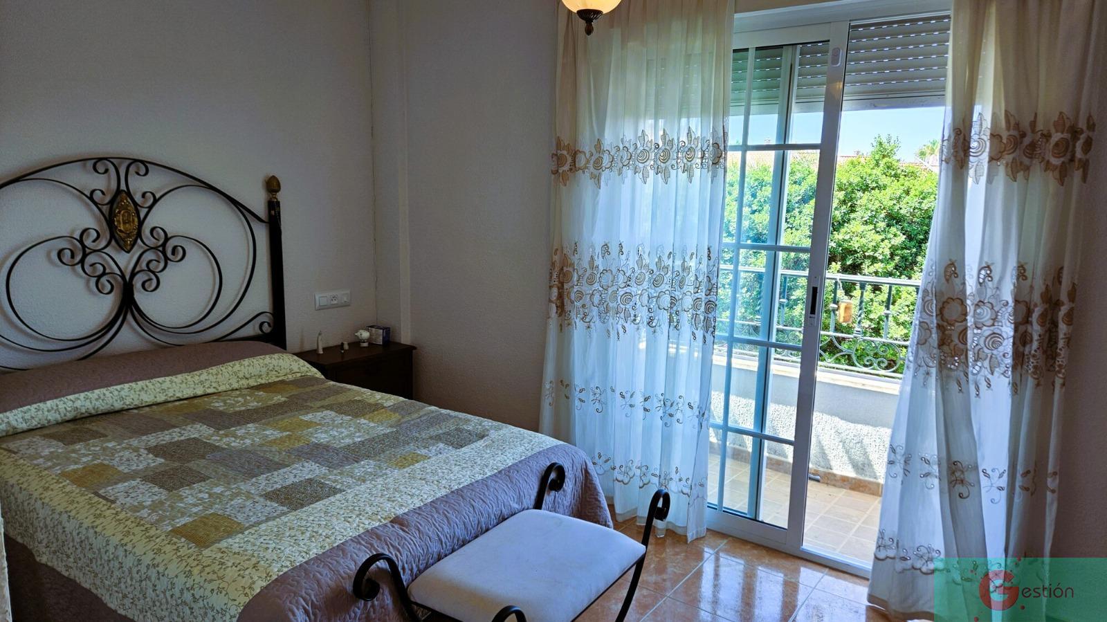 For sale of chalet in Salobreña