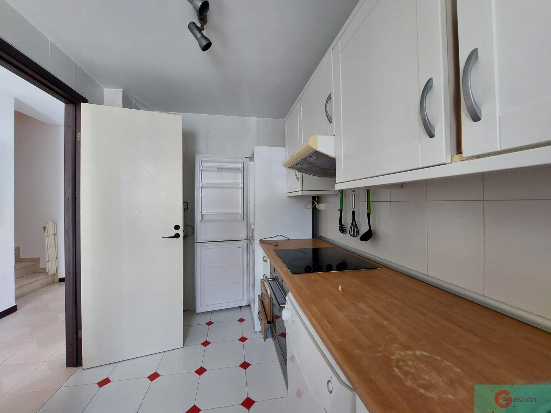 For rent of house in Salobreña