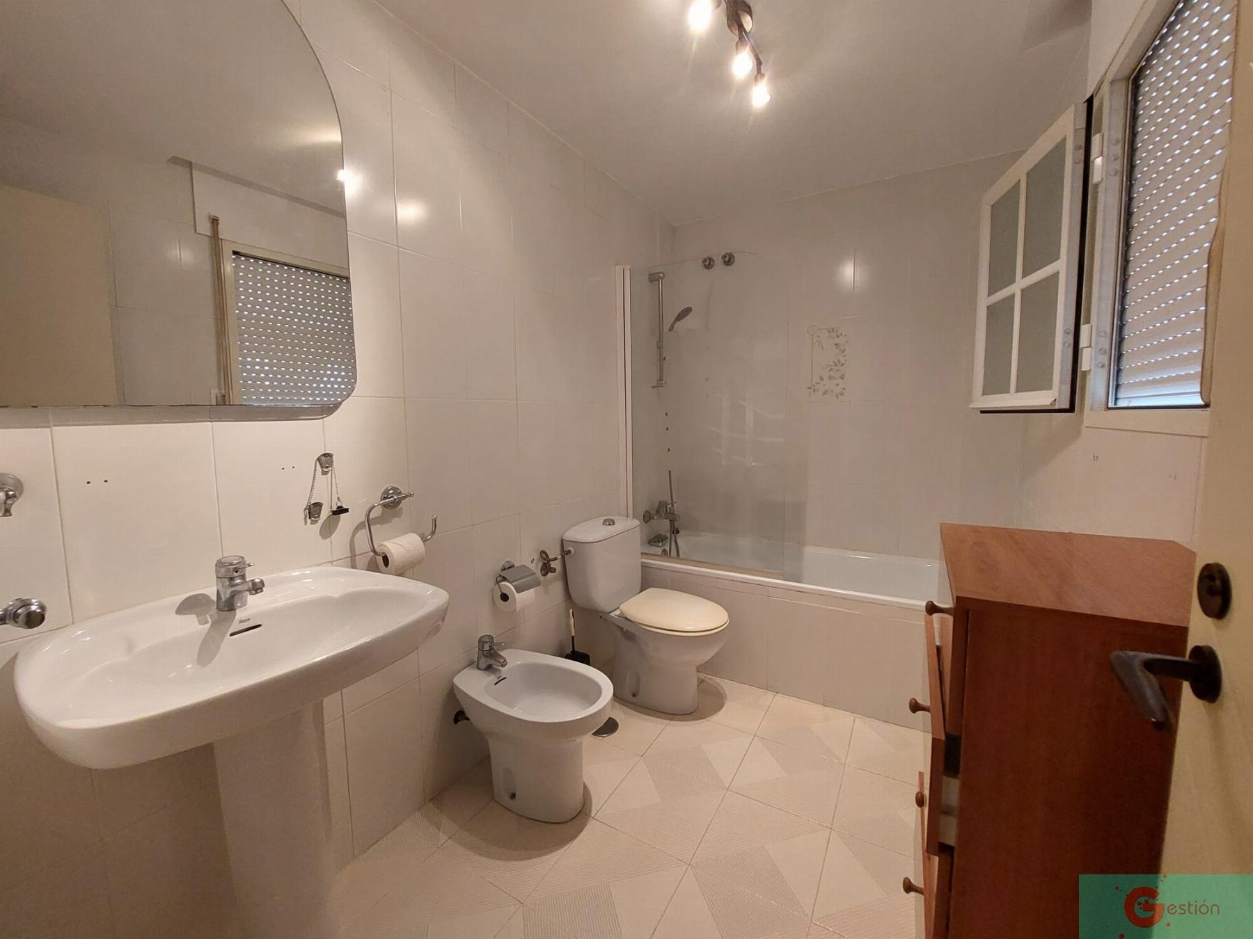 For rent of house in Salobreña