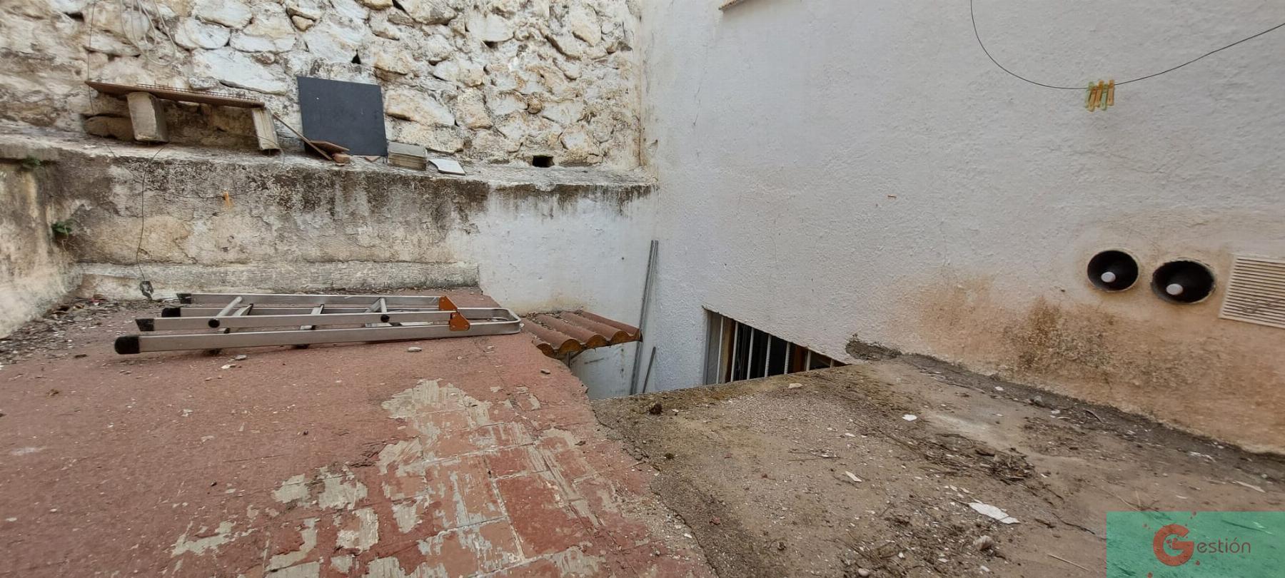 For sale of house in Salobreña