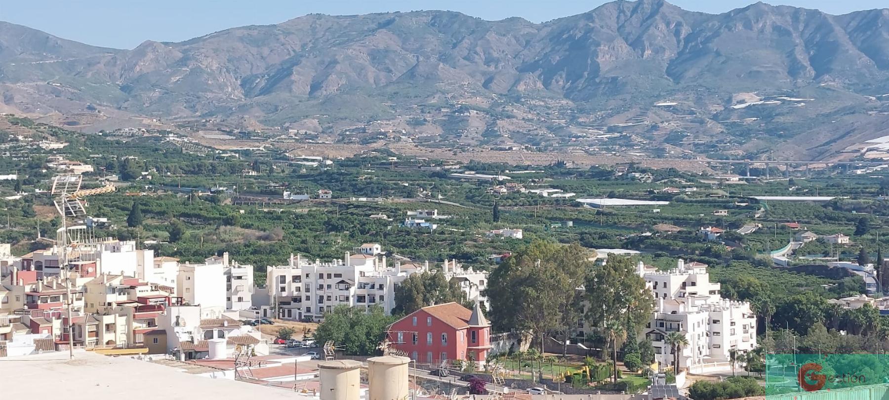 For sale of house in Salobreña