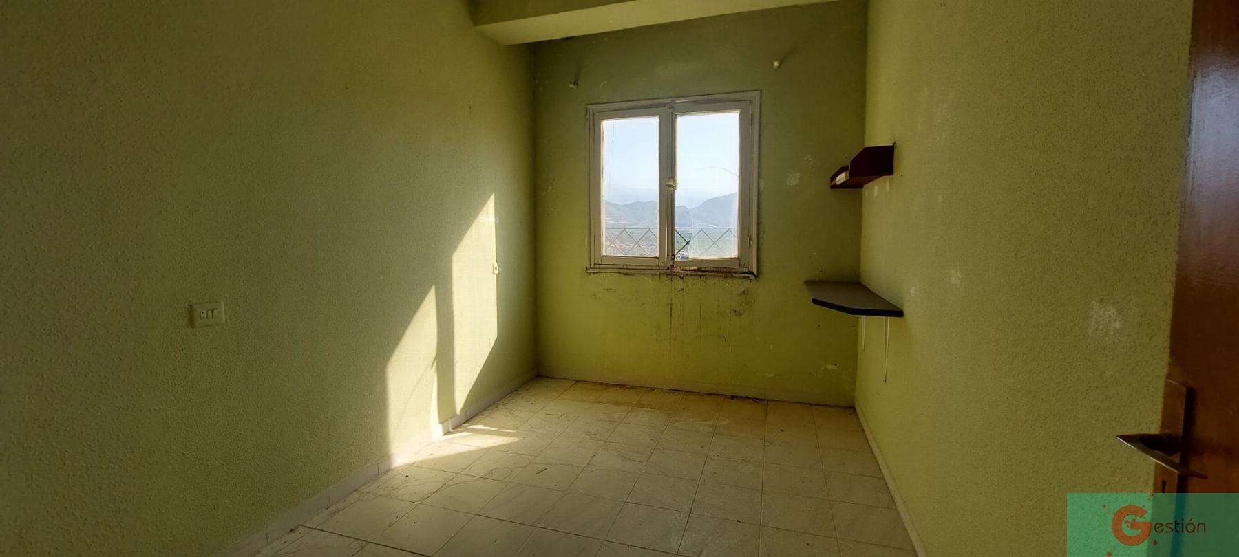 For sale of house in Salobreña