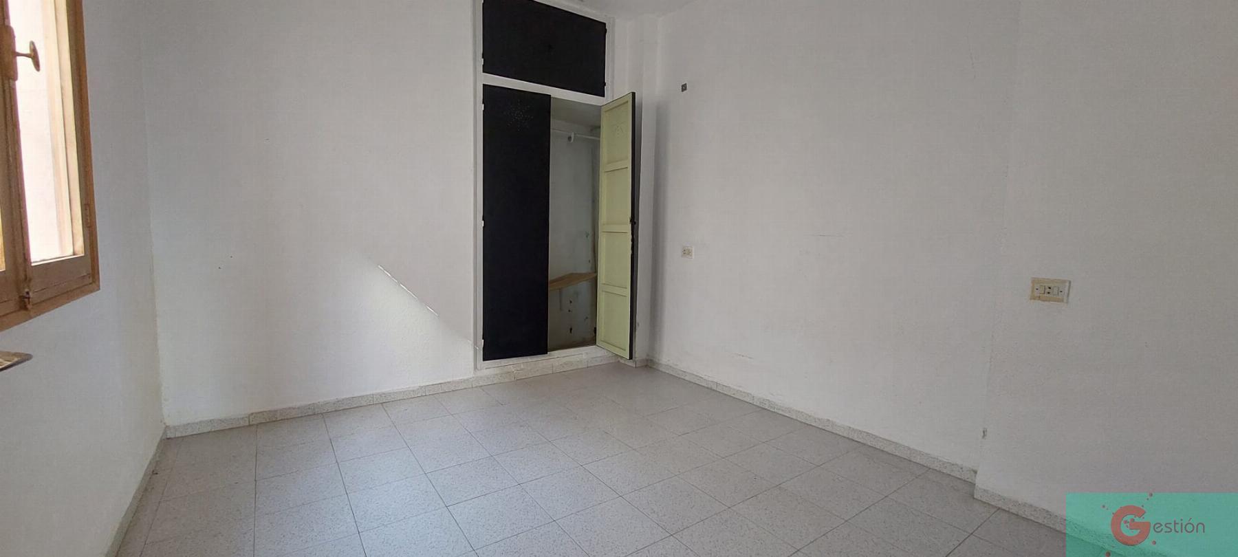 For sale of house in Salobreña