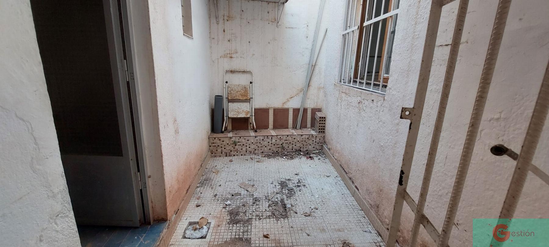 For sale of house in Salobreña