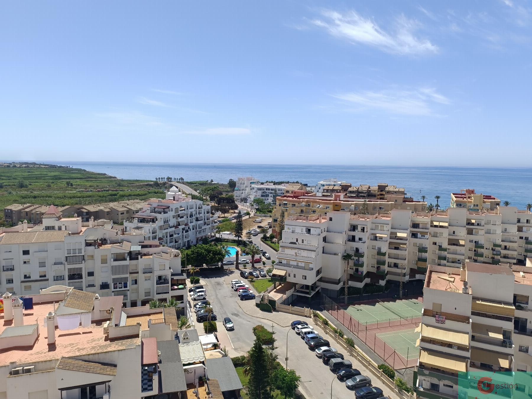 For sale of apartment in Salobreña
