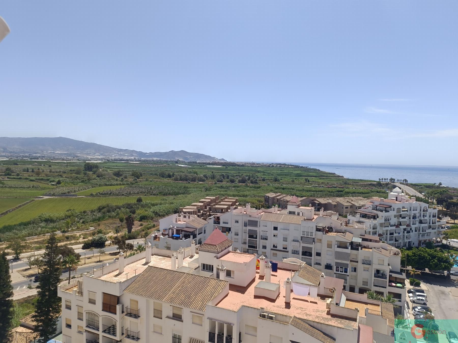 For sale of apartment in Salobreña