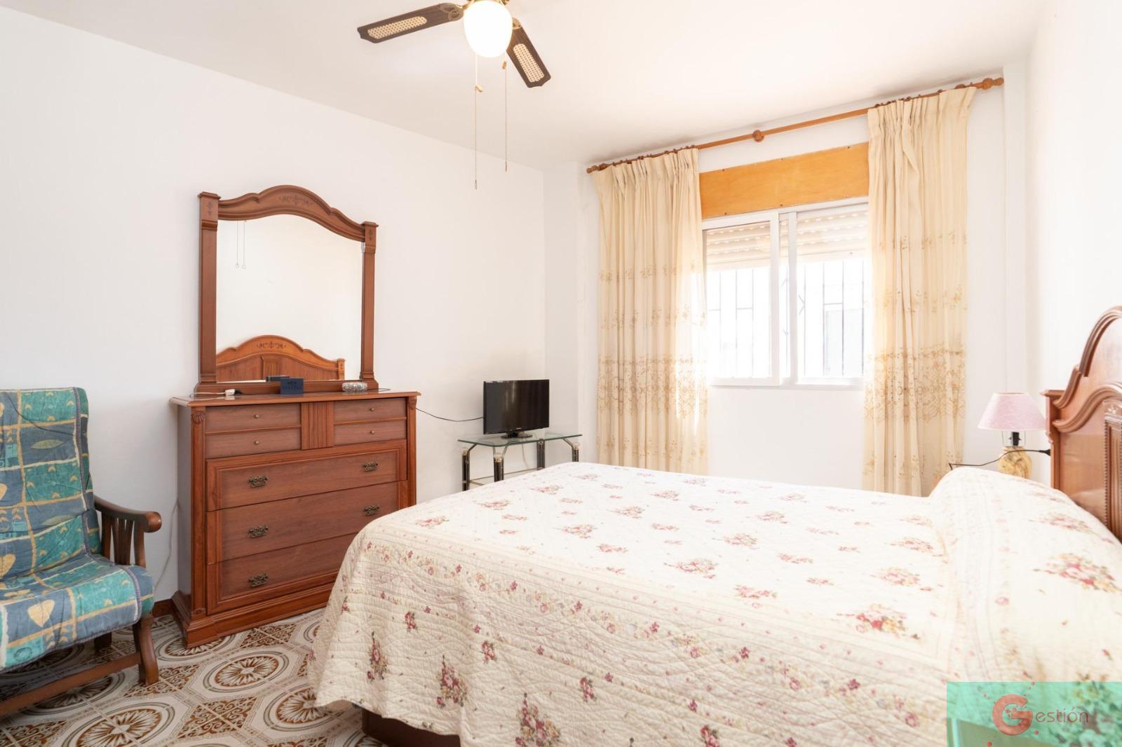 For sale of flat in Salobreña