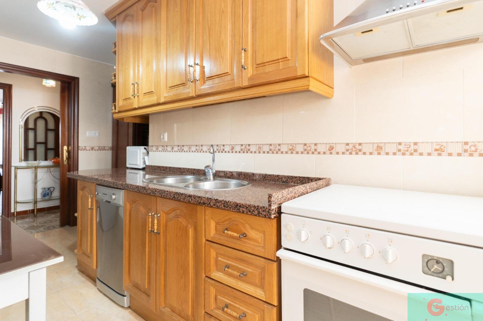 For sale of flat in Salobreña