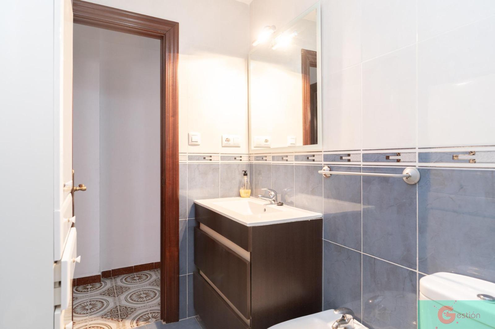 For sale of flat in Salobreña