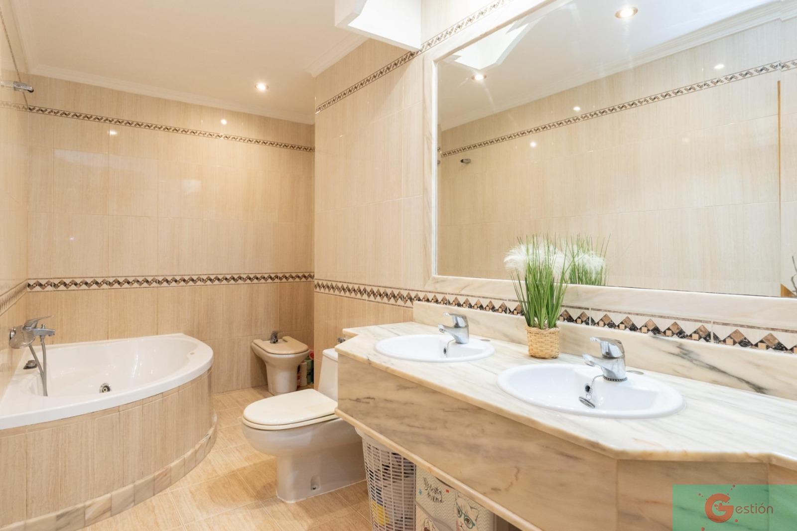 Venta de piso en Salobreña