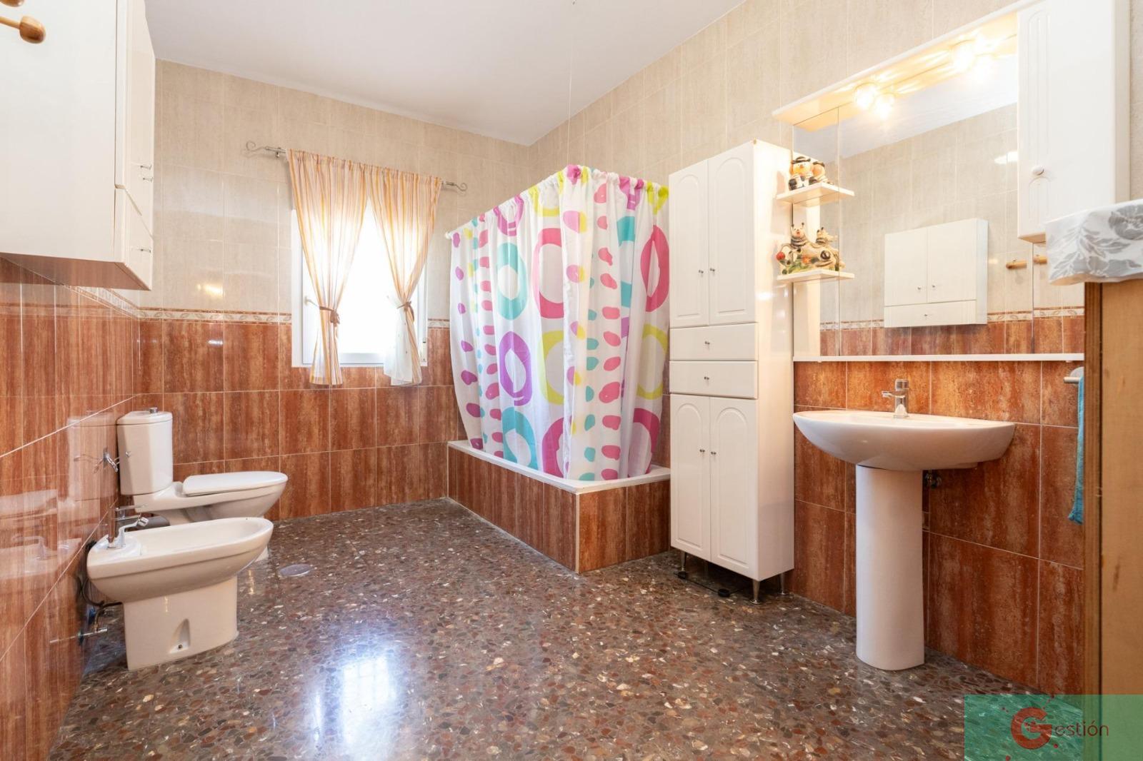 For sale of flat in Motril