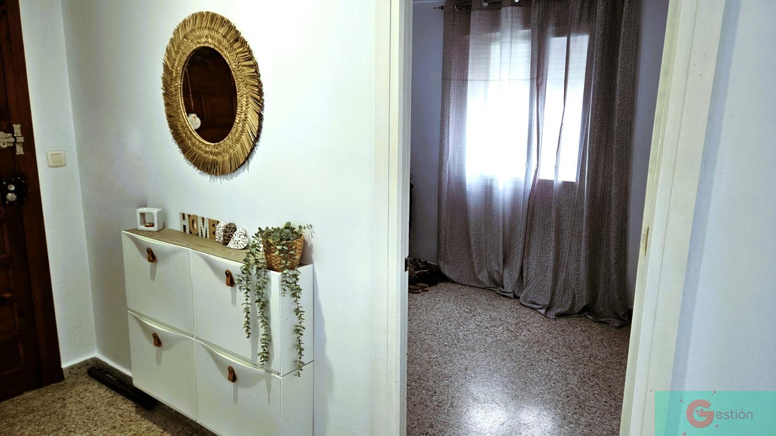 For sale of flat in Salobreña