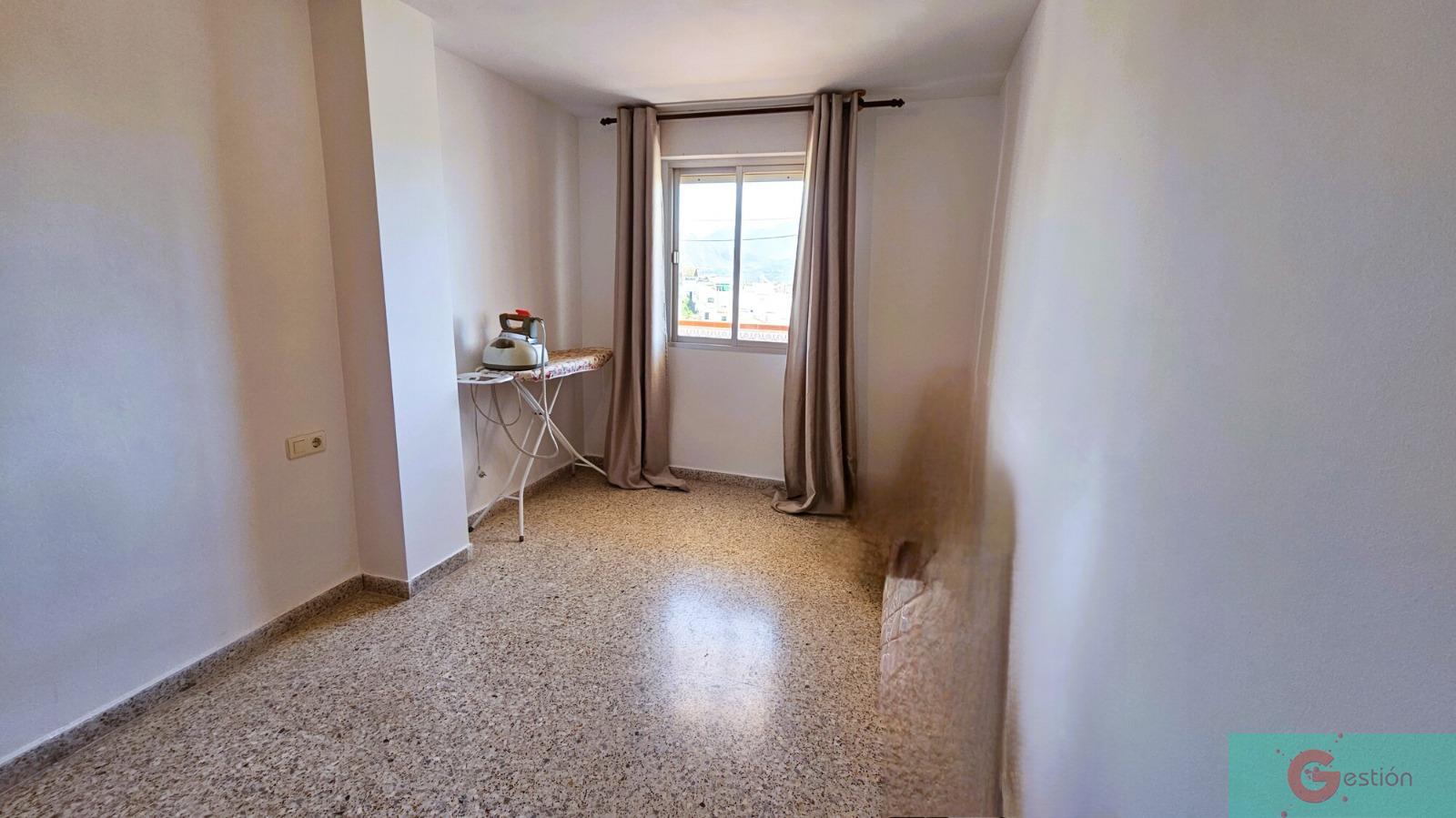 For sale of flat in Salobreña