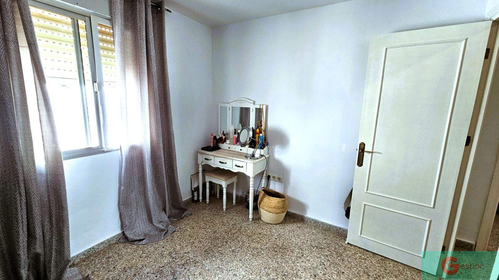 For sale of flat in Salobreña