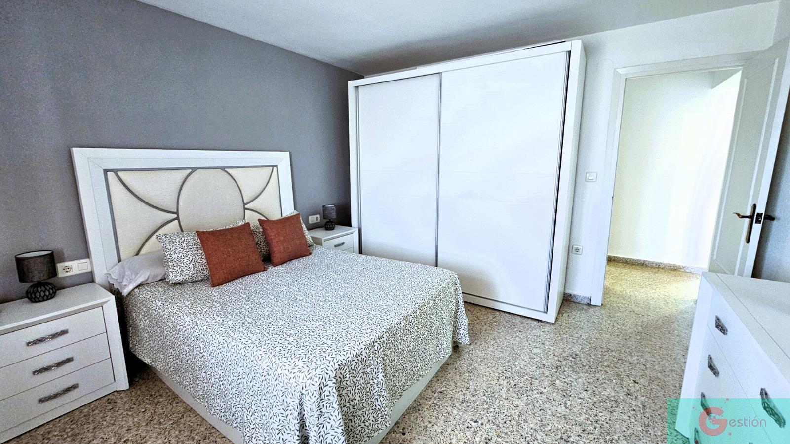 For sale of flat in Salobreña