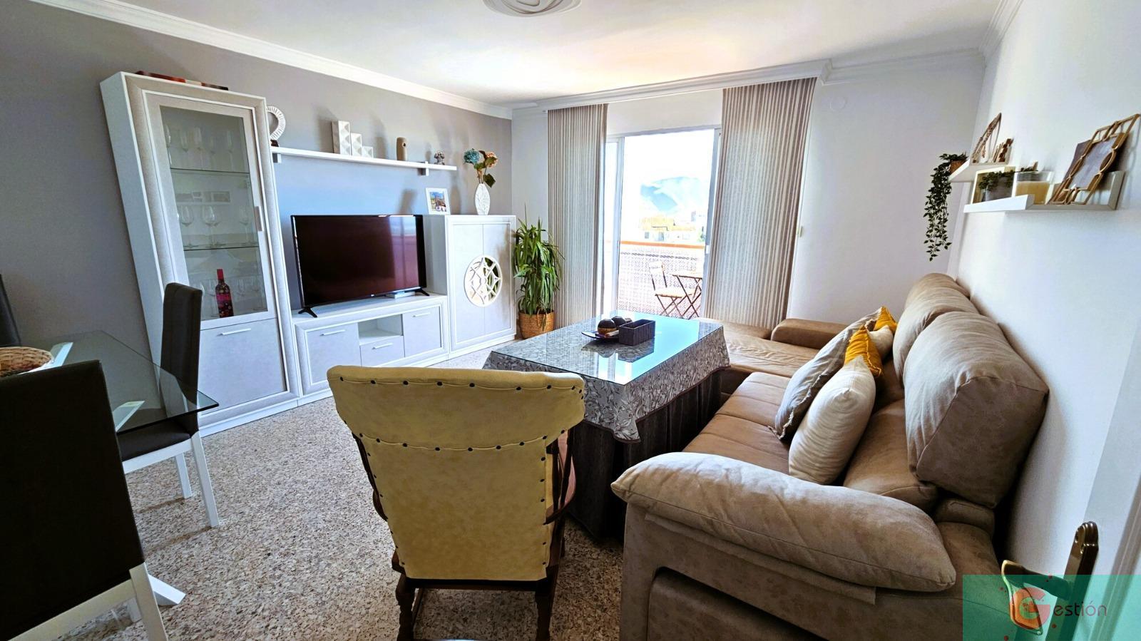 For sale of flat in Salobreña