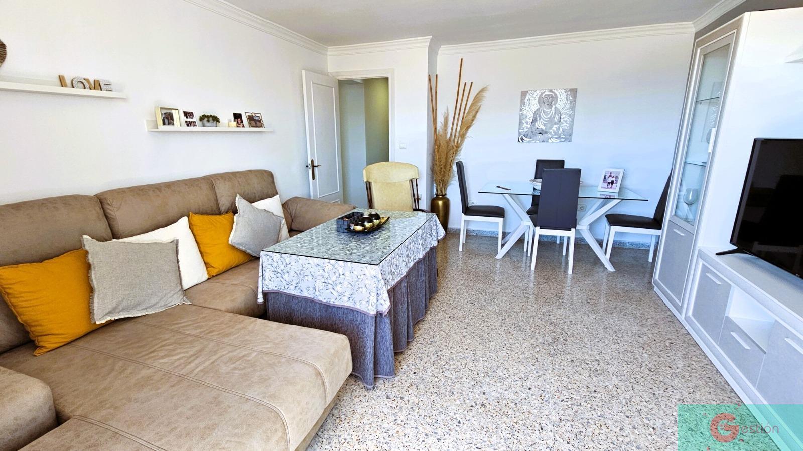 For sale of flat in Salobreña
