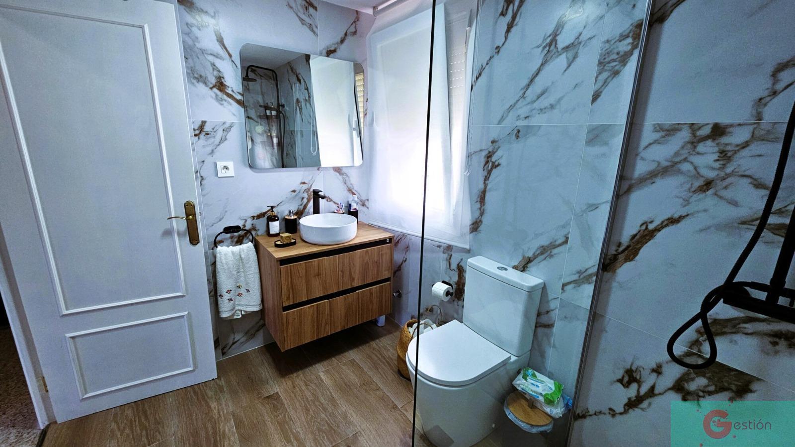 For sale of flat in Salobreña