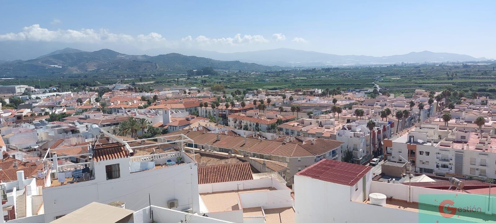 For sale of house in Salobreña