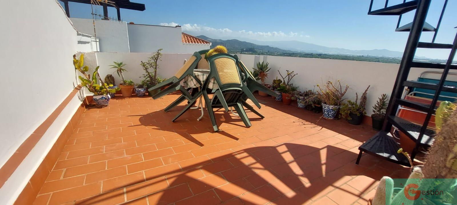 For sale of house in Salobreña