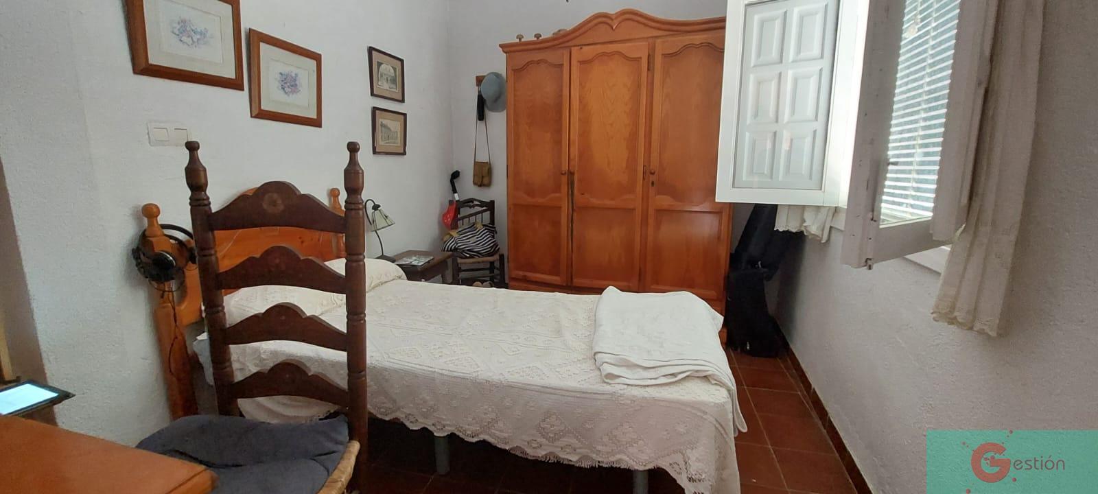For sale of house in Salobreña