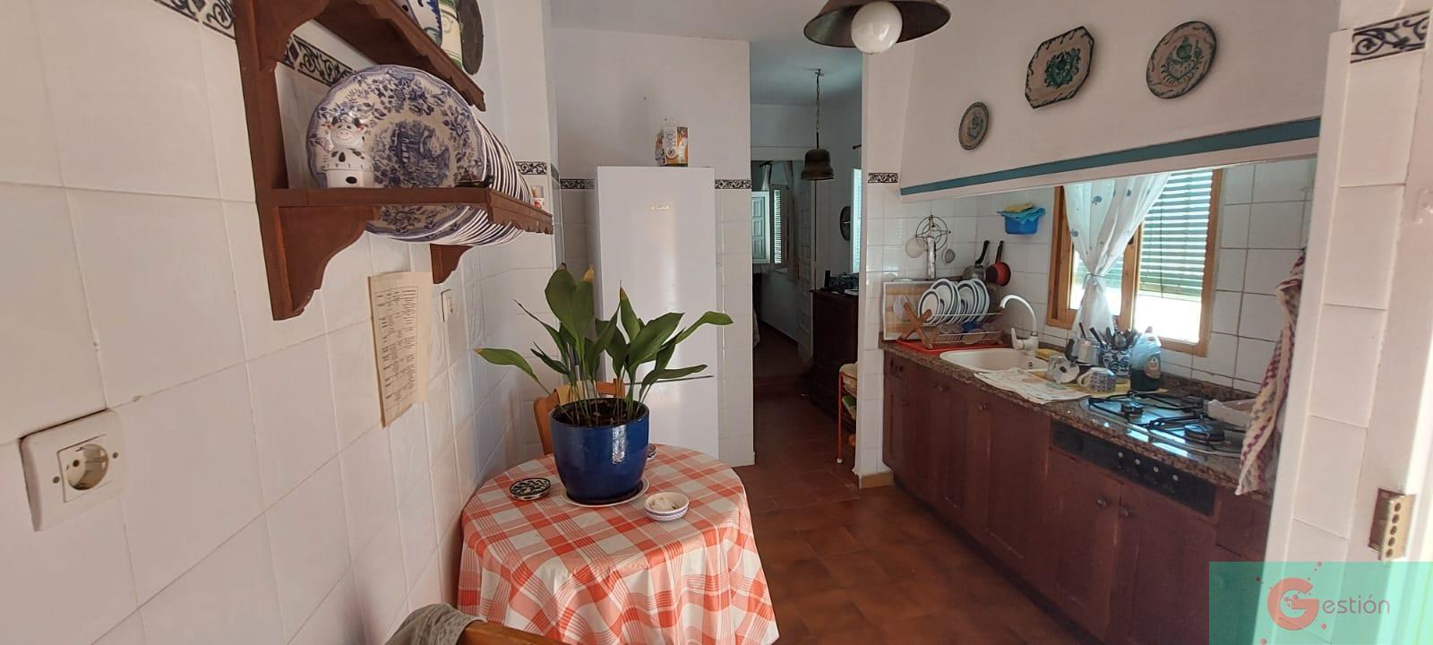 For sale of house in Salobreña