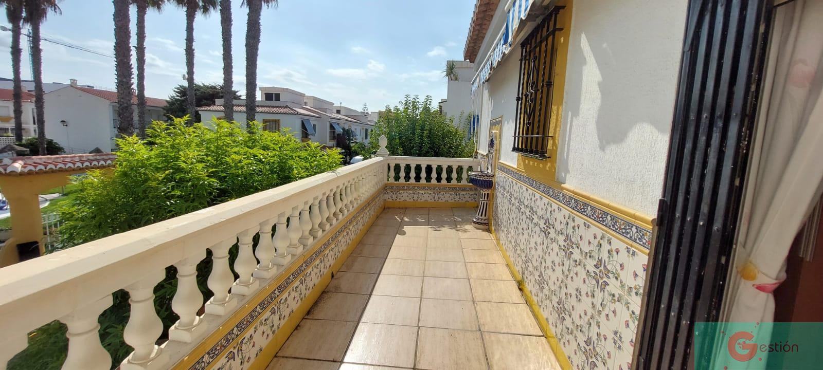 For sale of house in Salobreña