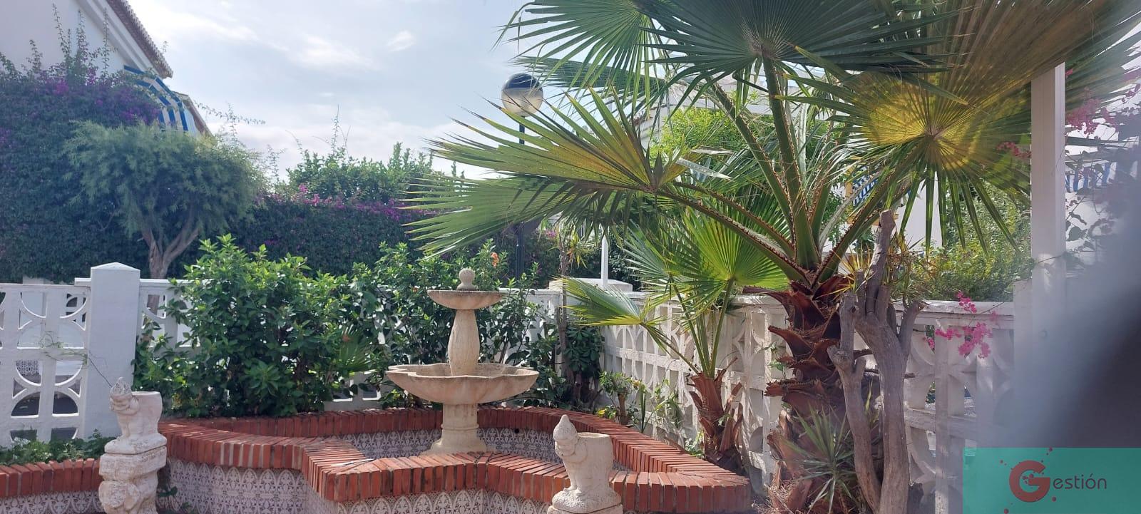 For sale of house in Salobreña