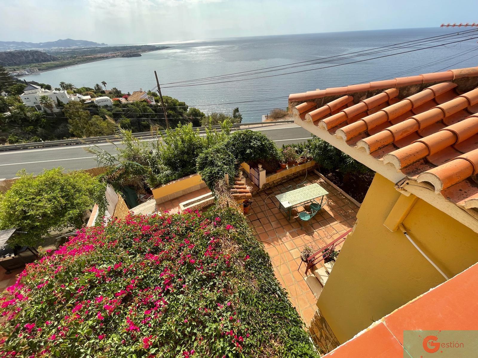 For sale of house in Salobreña