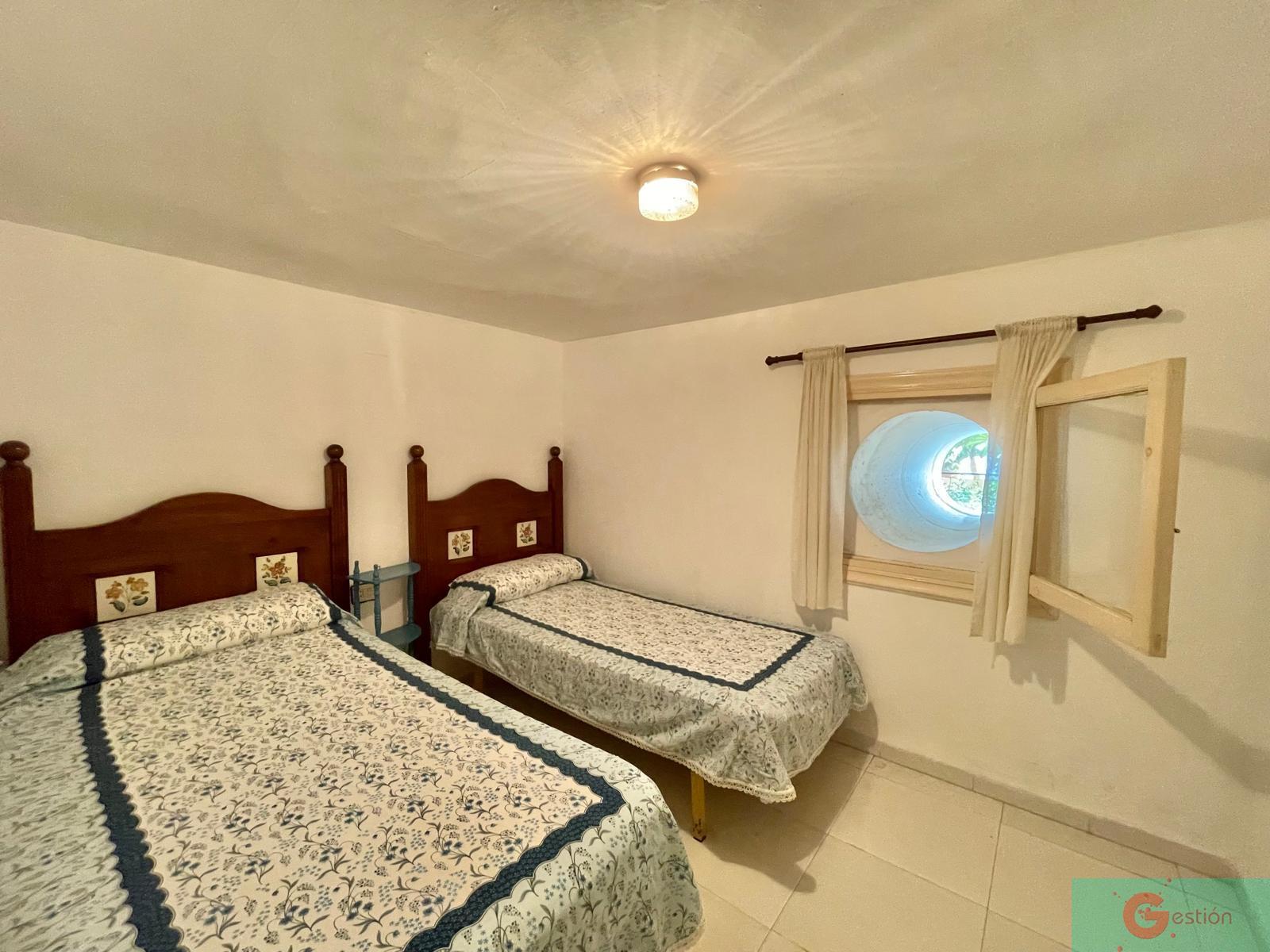 For sale of house in Salobreña