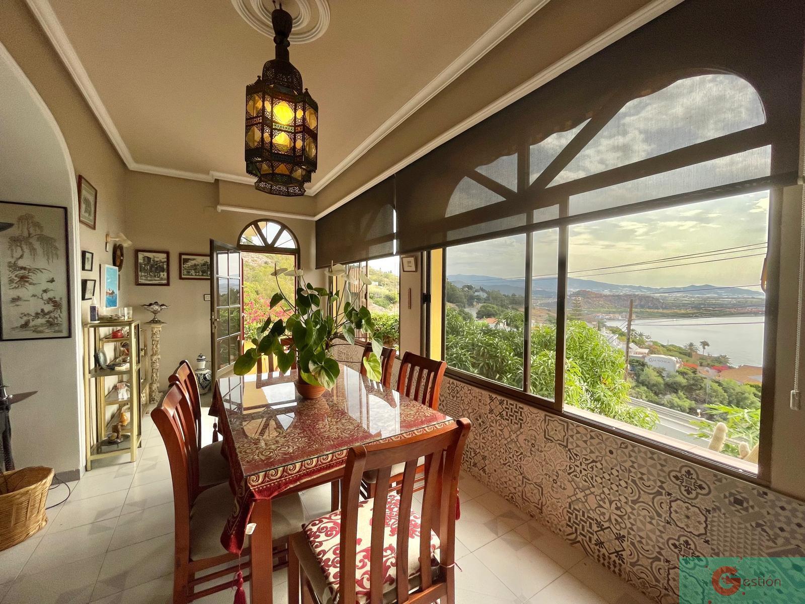 For sale of house in Salobreña