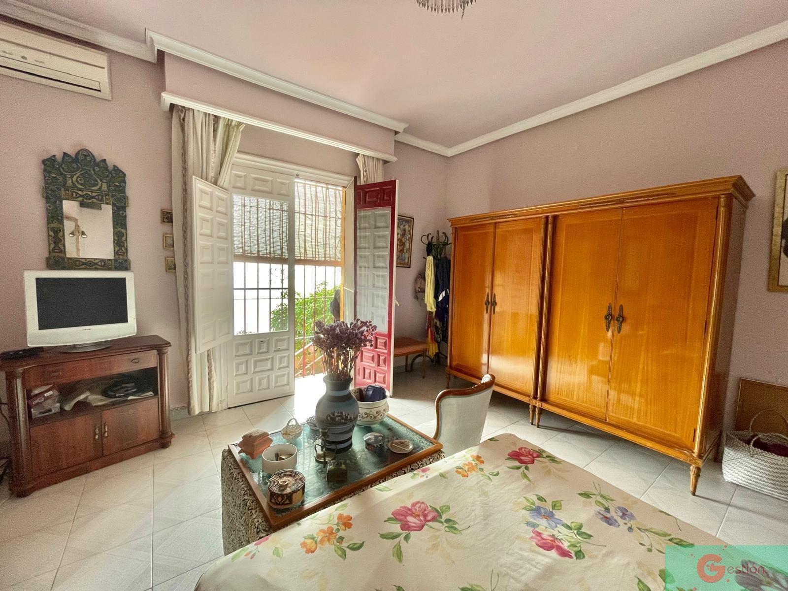 For sale of house in Salobreña