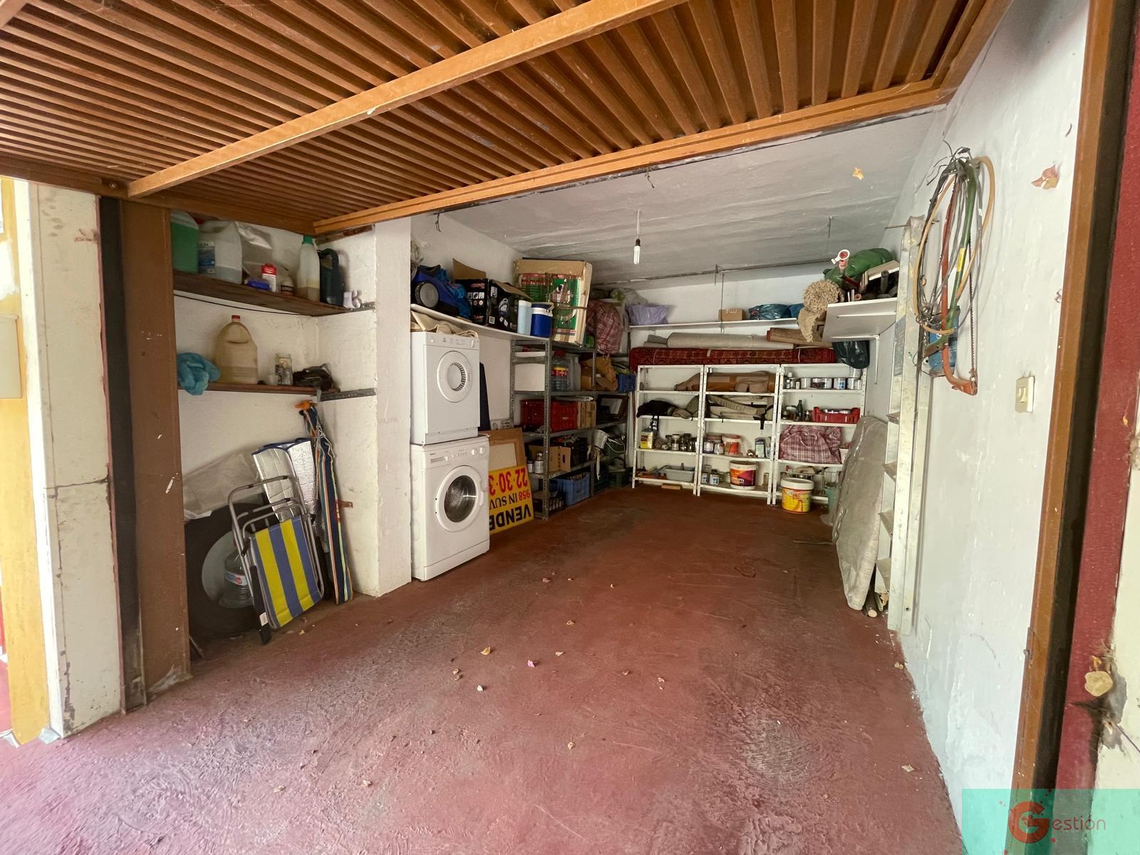 For sale of house in Salobreña