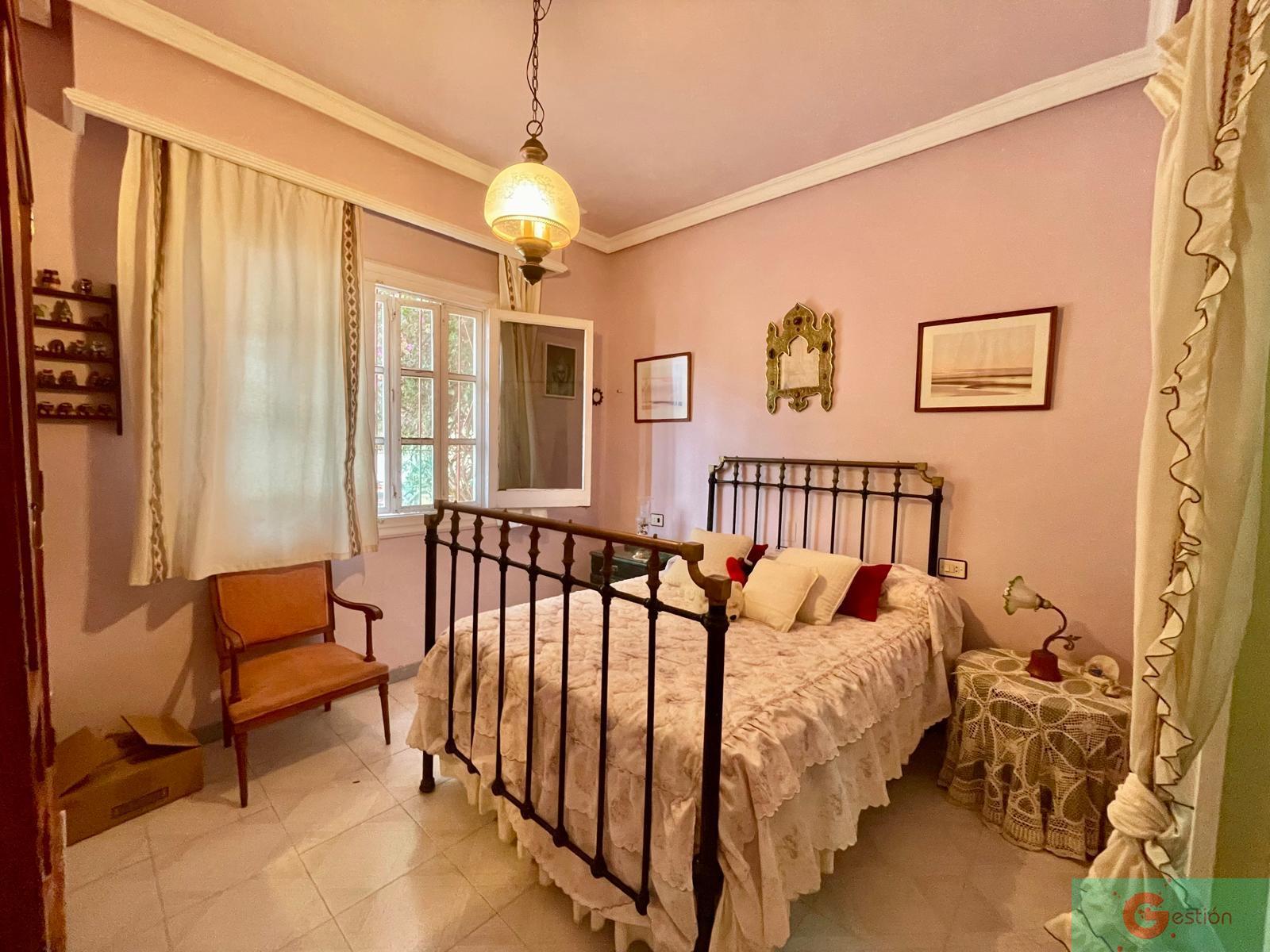 For sale of house in Salobreña