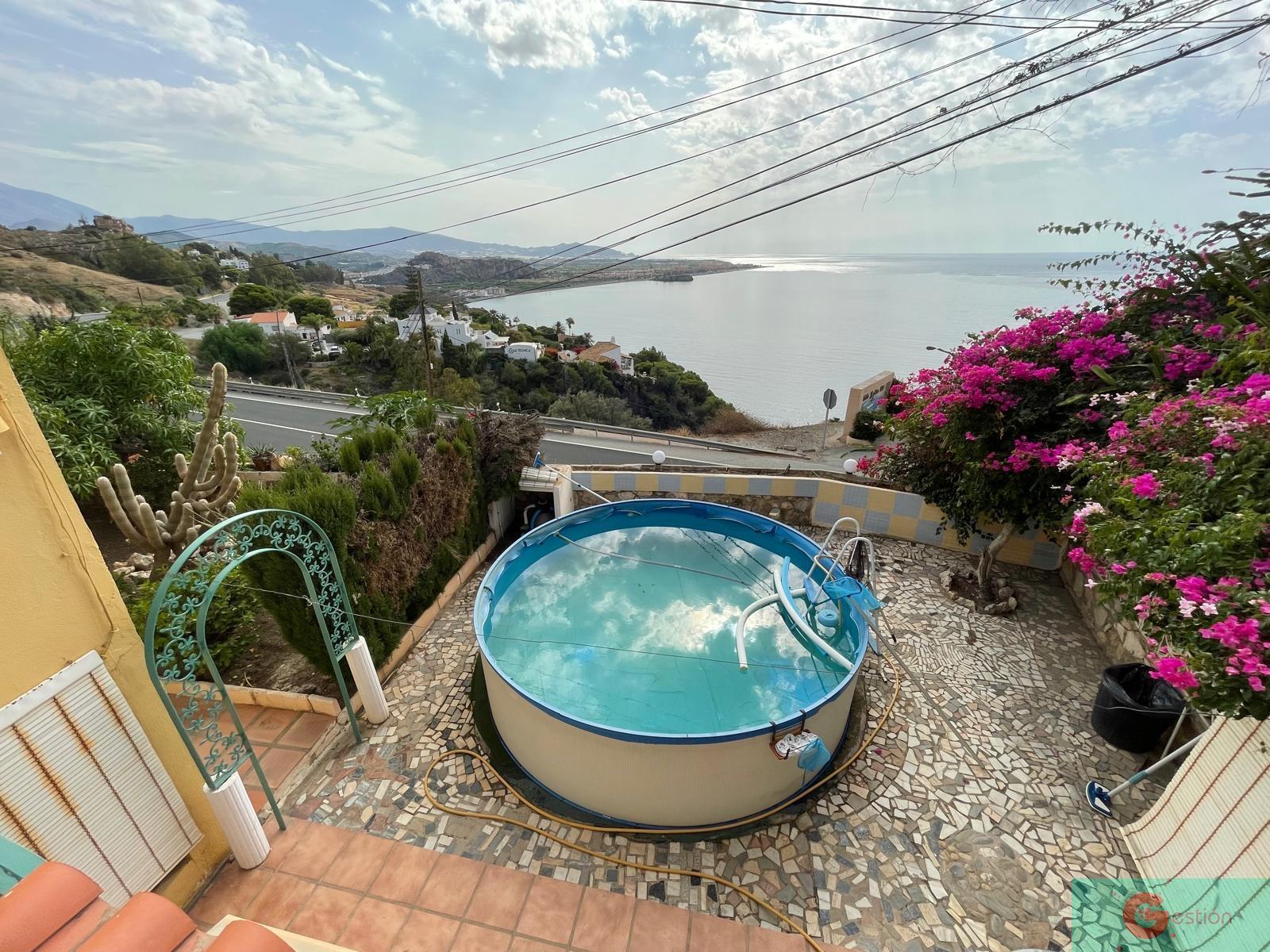 For sale of house in Salobreña
