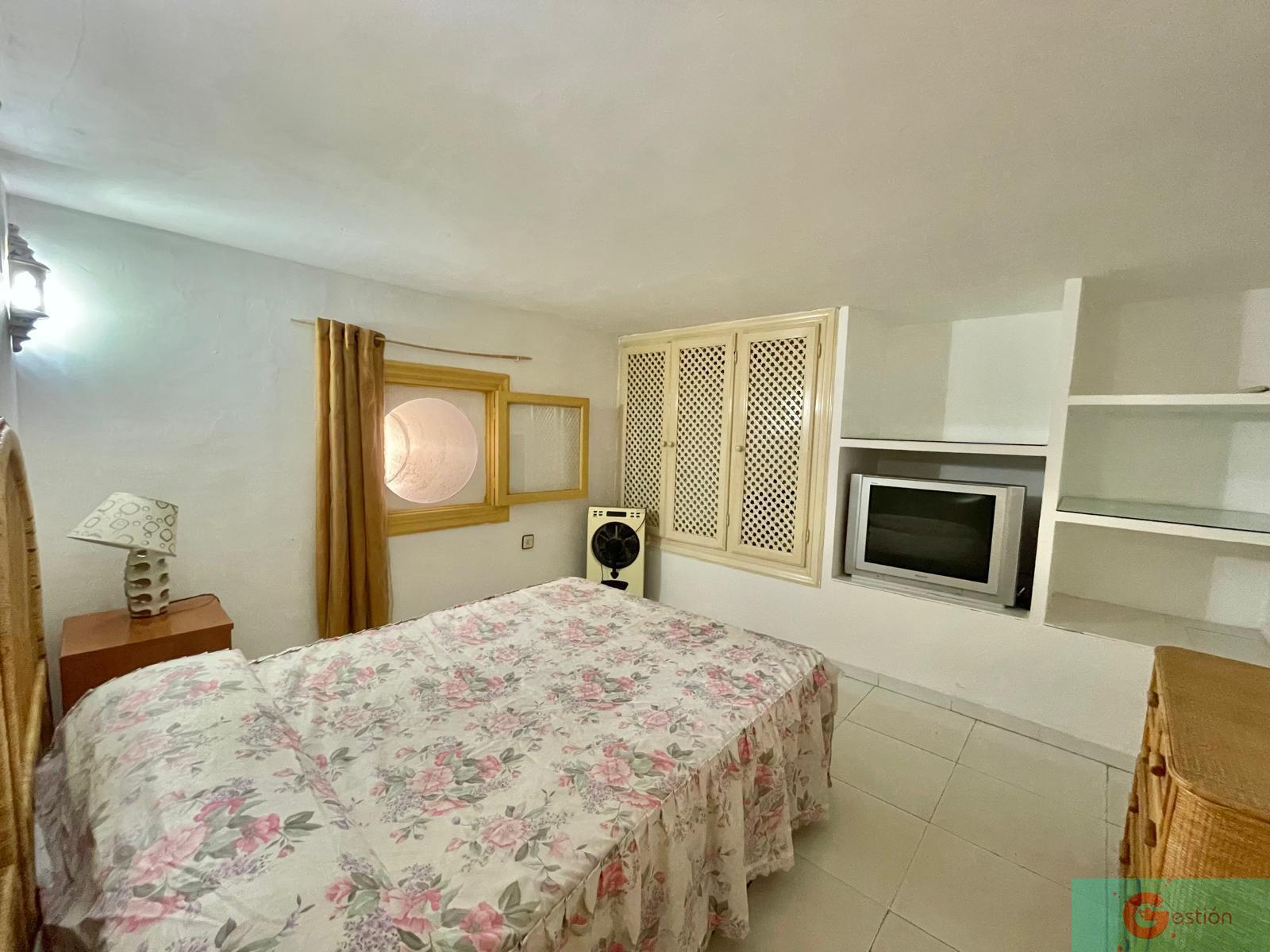 For sale of house in Salobreña