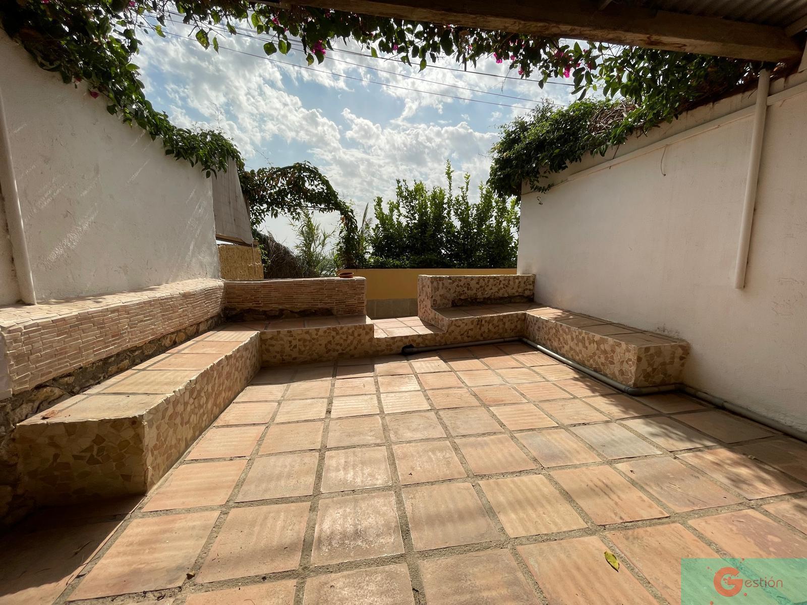 For sale of house in Salobreña