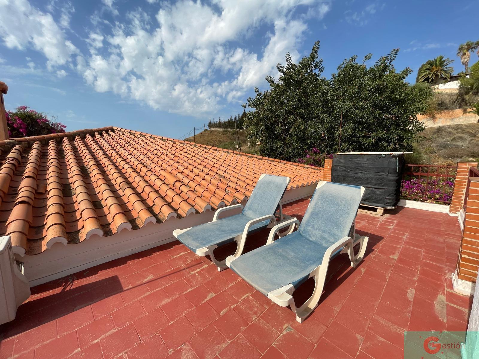 For sale of house in Salobreña